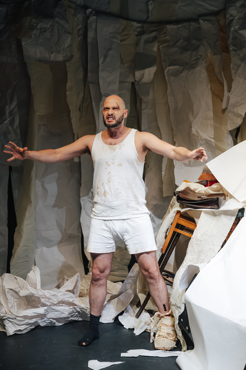 Der_zerbrochne_Krug-6723