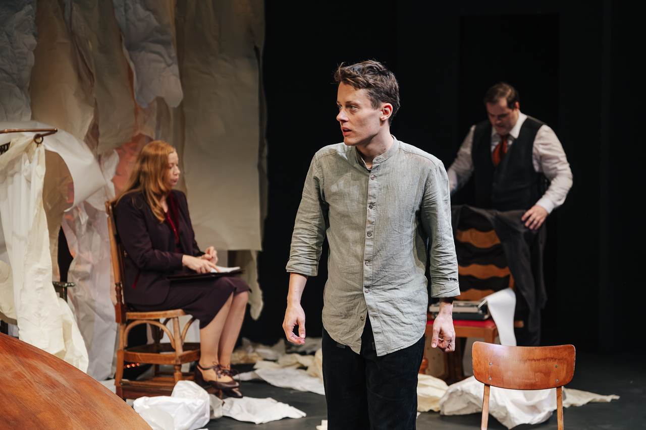 Der_zerbrochne_Krug-6823