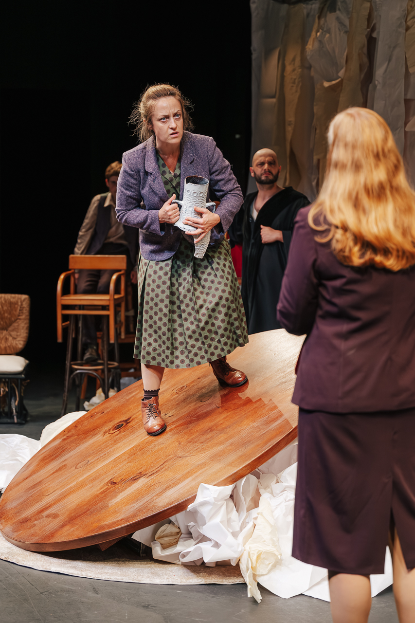 Der_zerbrochne_Krug-7034