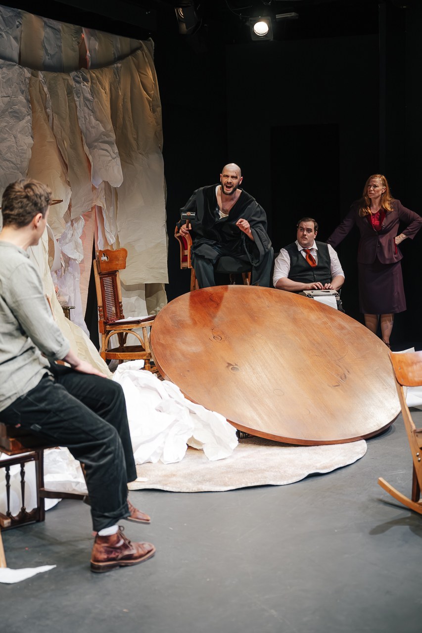 Der_zerbrochne_Krug-7191