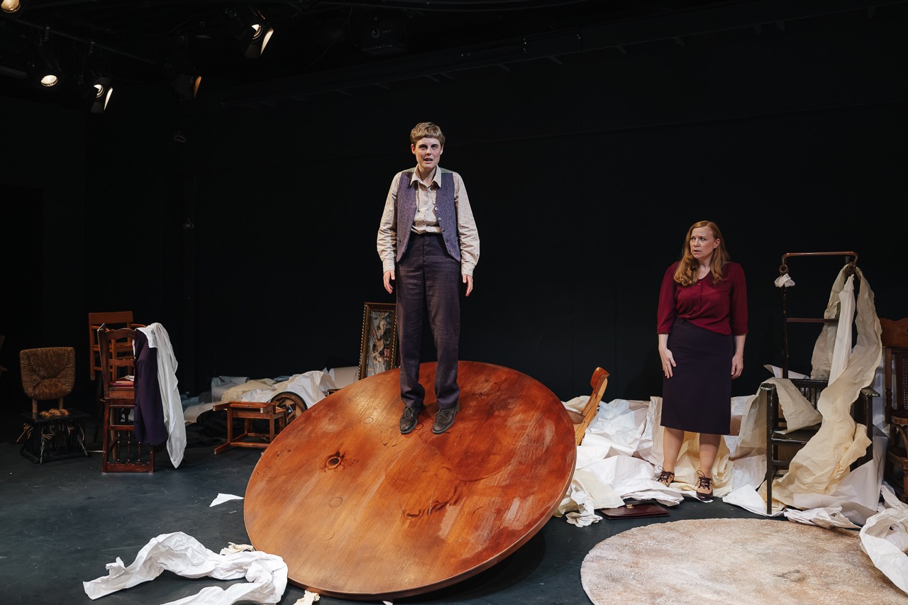 Der_zerbrochne_Krug-7627